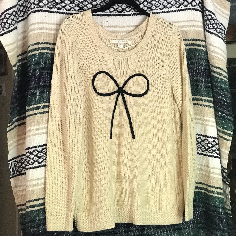 Beige Sweater With Black Bow